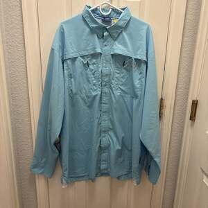 Cabela's Guidewear Men's‎ Blue Vented Long Sleeve Fishing Shirt